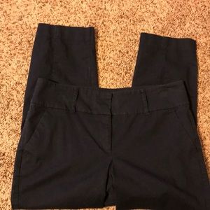 Ann Taylor navy blue Capri  curvy fit size 8
